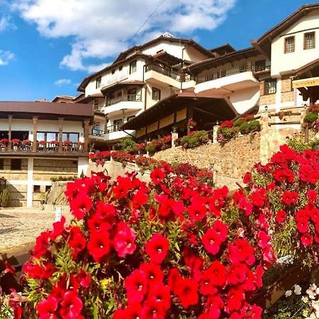 Hotel Manastir ベロヴォ エクステリア 写真