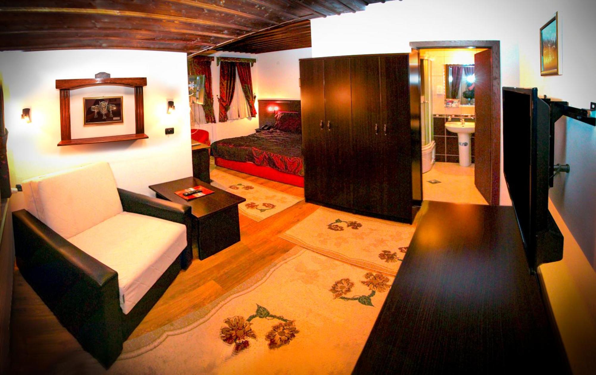 Hotel Manastir ベロヴォ エクステリア 写真