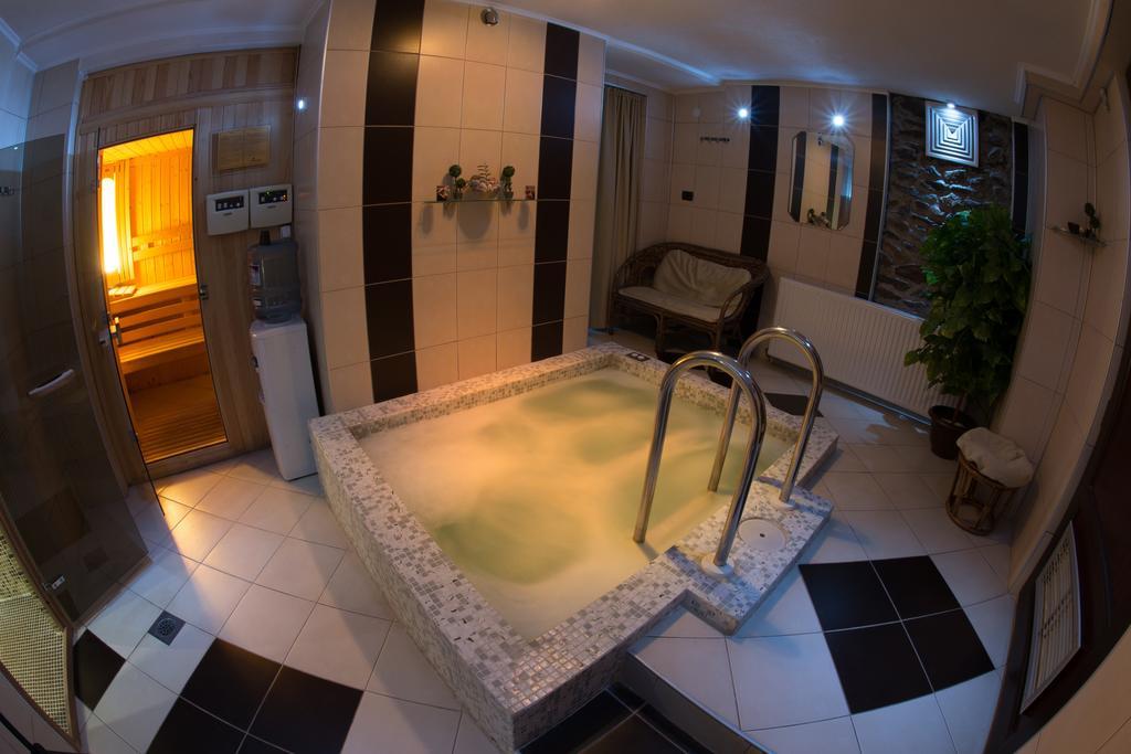 Hotel Manastir ベロヴォ エクステリア 写真