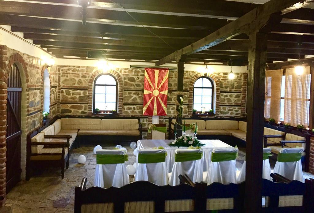 Hotel Manastir ベロヴォ エクステリア 写真